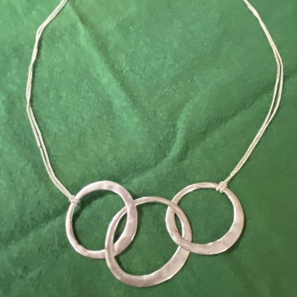 Kenneth Cole NY Necklace